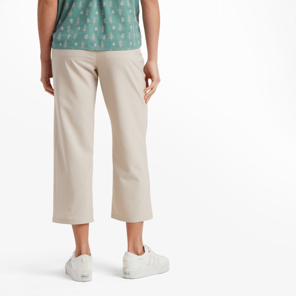 Sherpa Adventure Gear Sajilo Capri Women's Goa Sand SW23044-108 broeken online bestellen bij Kathmandu Outdoor & Travel
