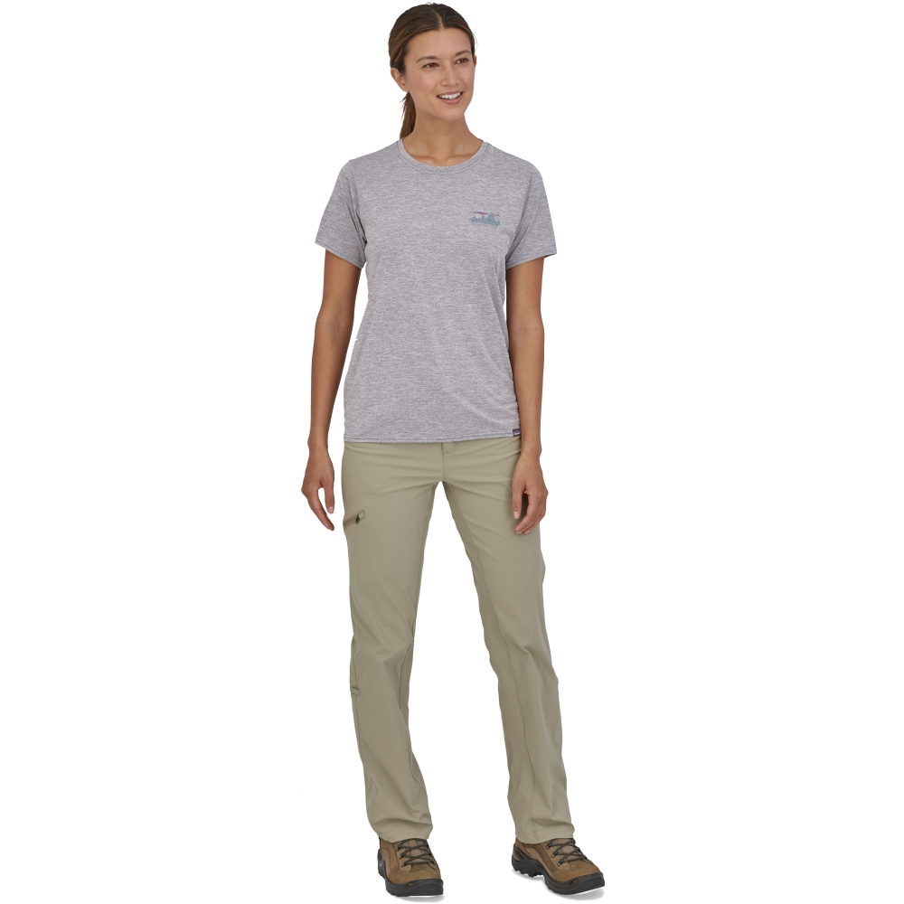 Patagonia Cap Cool Daily Graphic Shirt Women's '73 Skyline: Feather Grey 45250-SKFE shirts en tops online bestellen bij Kathmandu Outdoor & Travel