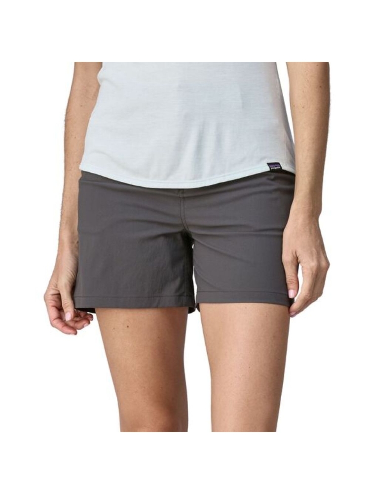 Patagonia Quandary Shorts Women's - 5 in. Forge Grey 58092-FGE broeken online bestellen bij Kathmandu Outdoor & Travel