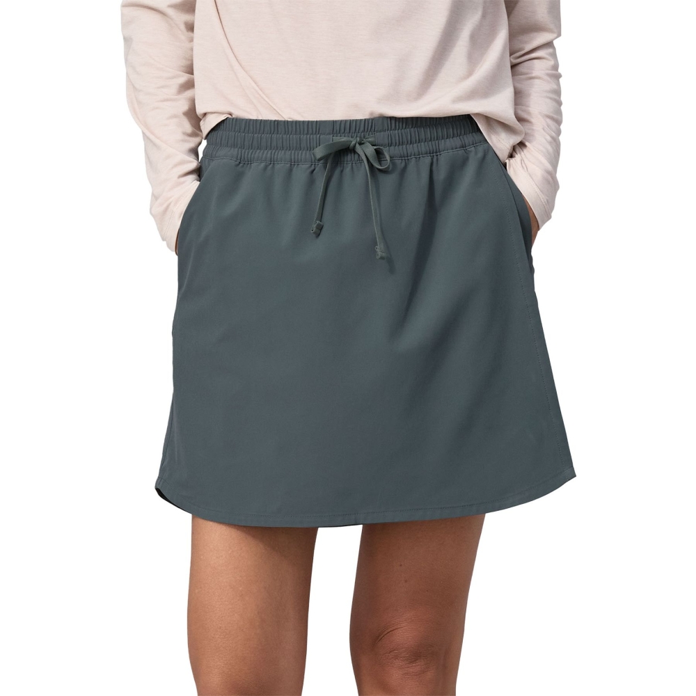 Patagonia Fleetwith Skort Women's Nouveau Green 58636-NUVG jurken en rokken online bestellen bij Kathmandu Outdoor & Travel