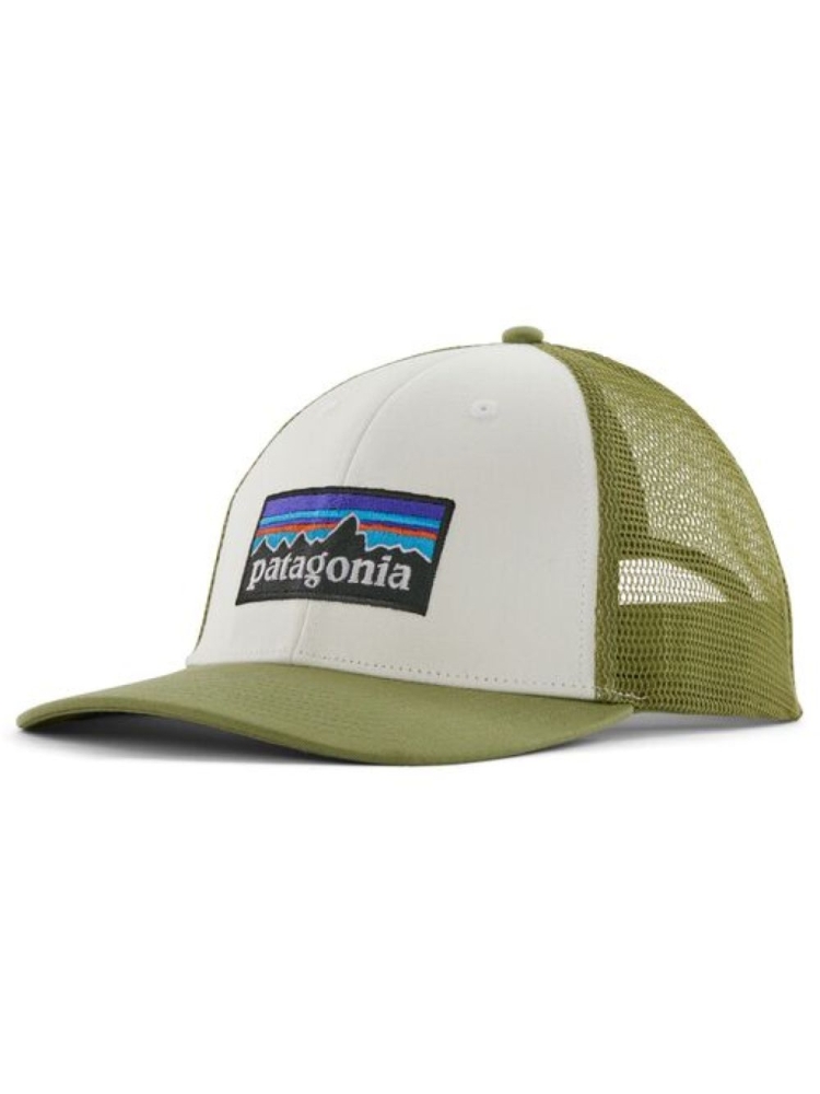 Patagonia P-6 Logo LoPro Trucker Hat White w/Buckhorn Green 38283-WBGN kleding accessoires online bestellen bij Kathmandu Outdoor & Travel