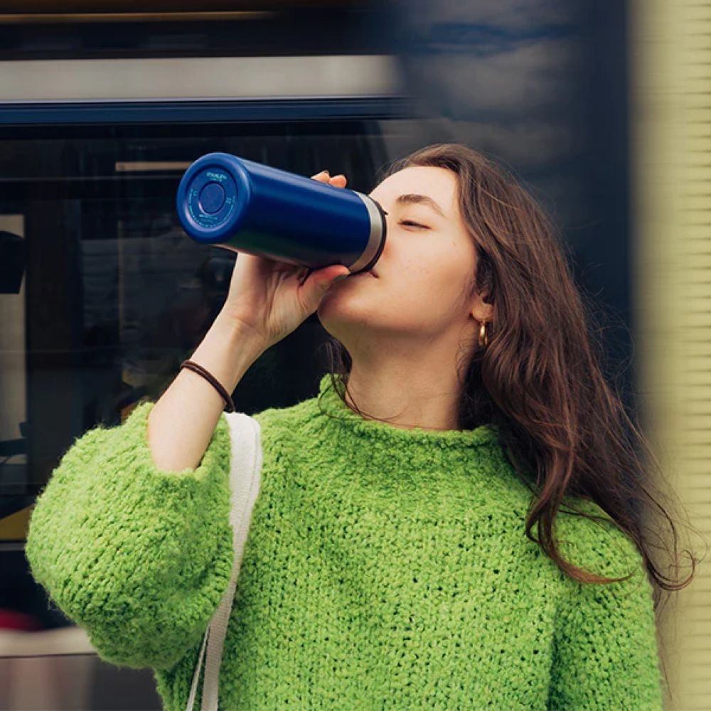 Stanley The AeroLight Transit Mug 0,47L Royal Blue Metallic 10-10787-149 drinkflessen en thermosflessen online bestellen bij Kathmandu Outdoor & Travel