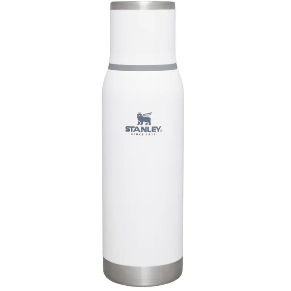 Stanley The Adventure To-Go Bottle .75L Polar 10-10818-008 drinkflessen en thermosflessen online bestellen bij Kathmandu Outdoor & Travel