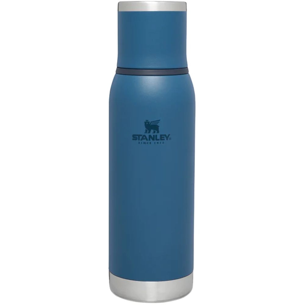 Stanley The Adventure To-Go Bottle .75L Abyss 10-10818-009 drinkflessen en thermosflessen online bestellen bij Kathmandu Outdoor & Travel