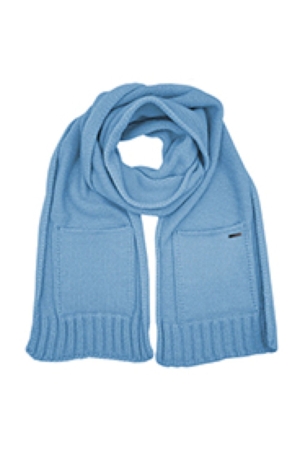 Capo  Knitted scarf with pockets azure