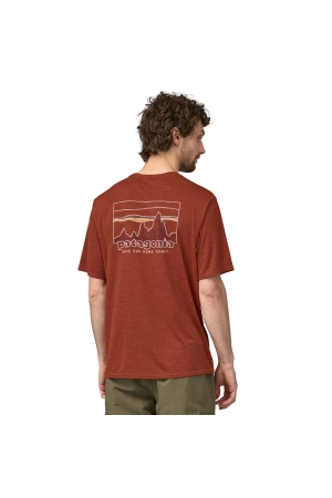 Patagonia M's Cap Cool Daily Graphic Shirt '73 Skyline: Burl Red X-Dye 45235-SYRX shirts en tops online bestellen bij Kathmandu Outdoor & Travel
