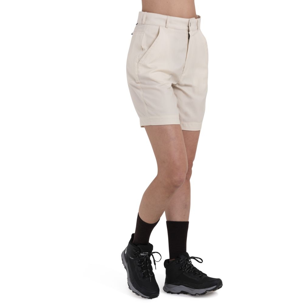 Icebreaker Hike Shorts Women's Chalk 0A56MP7-321 broeken online bestellen bij Kathmandu Outdoor & Travel