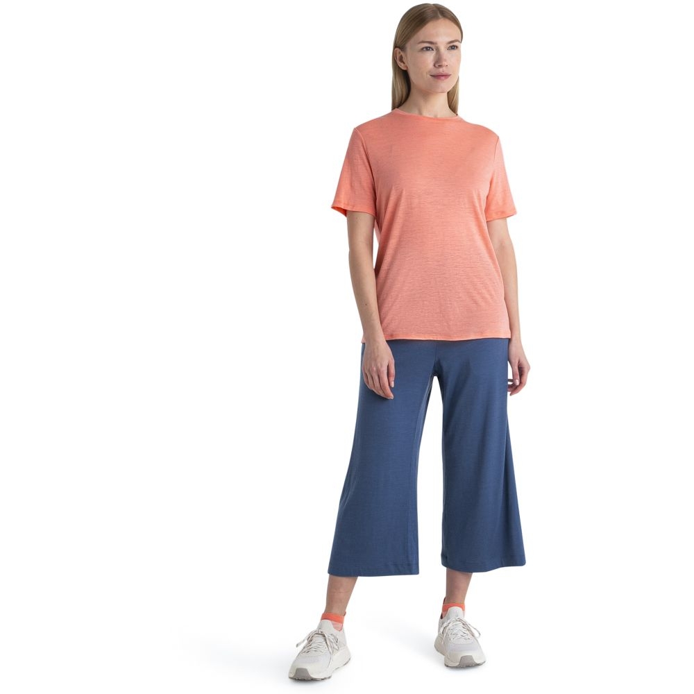 Icebreaker Merino Linen SS Tee Women's Glow 0A56ON6-291 shirts en tops online bestellen bij Kathmandu Outdoor & Travel