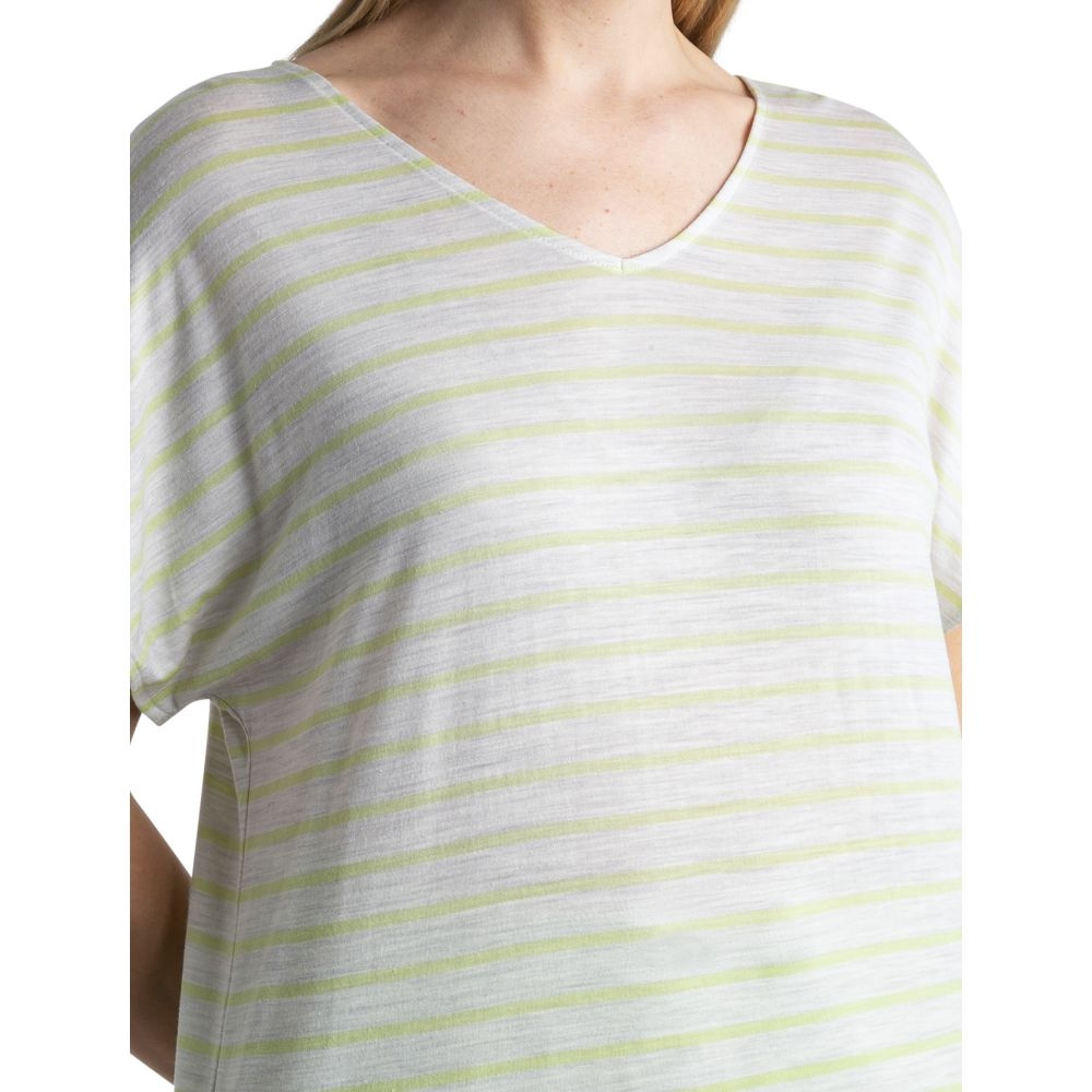 Icebreaker Merino Drayden Reversible SS Top Stripe Women's Ecru Hthr/Glazen/s 0A56ZWB-781 shirts en tops online bestellen bij Kathmandu Outdoor & Travel