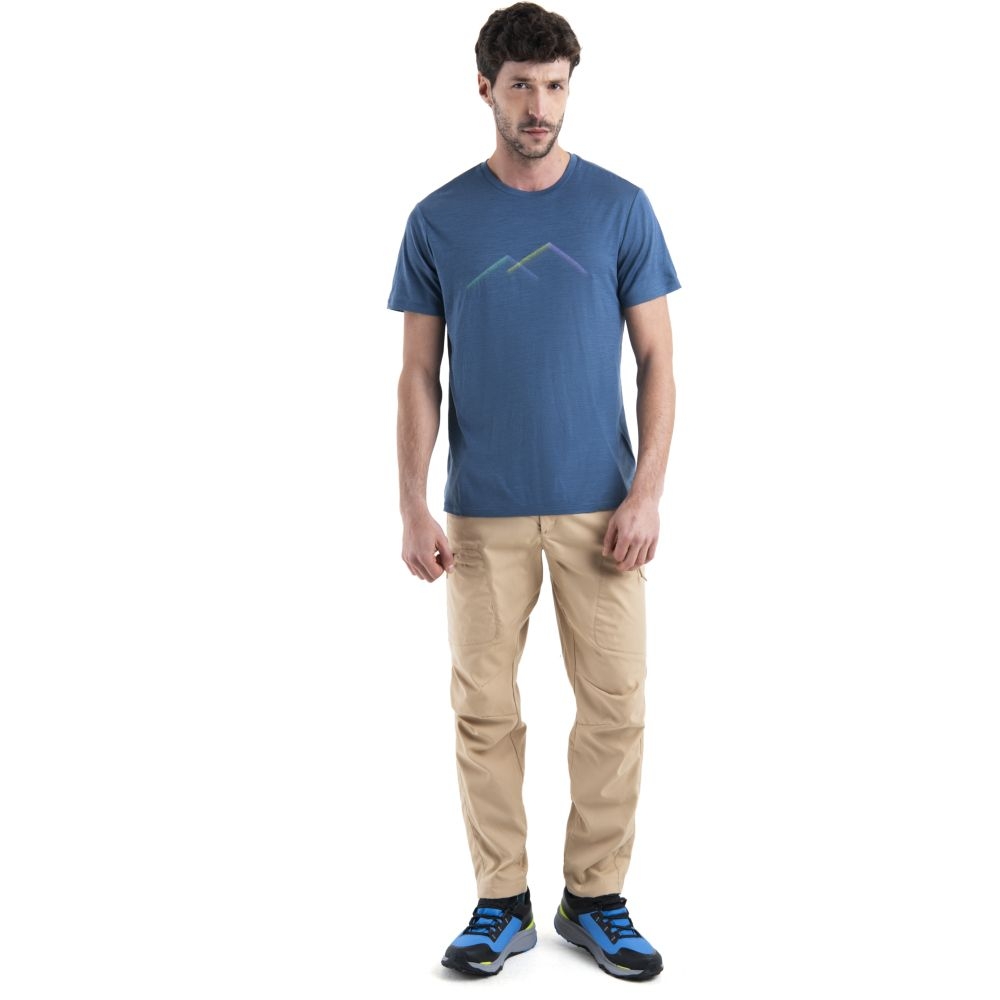 Icebreaker Merino 150 Tech Lite III SS Tee Peak Glow Dawn 0A56WSA-761 shirts en tops online bestellen bij Kathmandu Outdoor & Travel