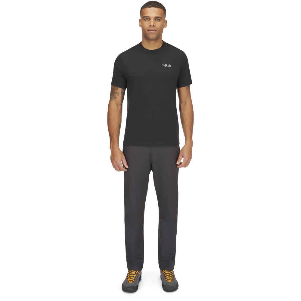 Rab Crimp Logo Tee Beluga QBL-67-BEL shirts en tops online bestellen bij Kathmandu Outdoor & Travel