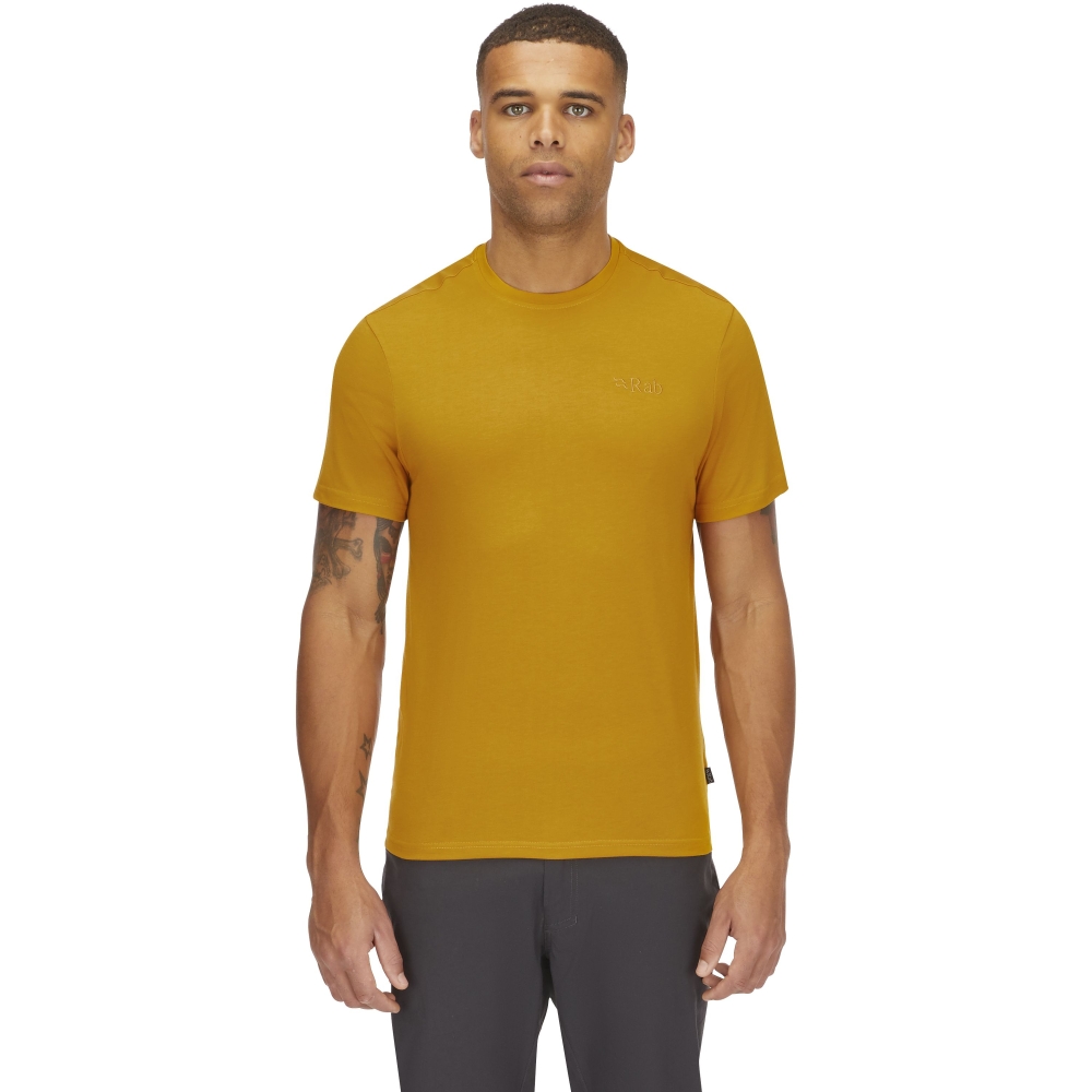Rab Crimp Logo Tee Sahara QBL-67-SAH shirts en tops online bestellen bij Kathmandu Outdoor & Travel