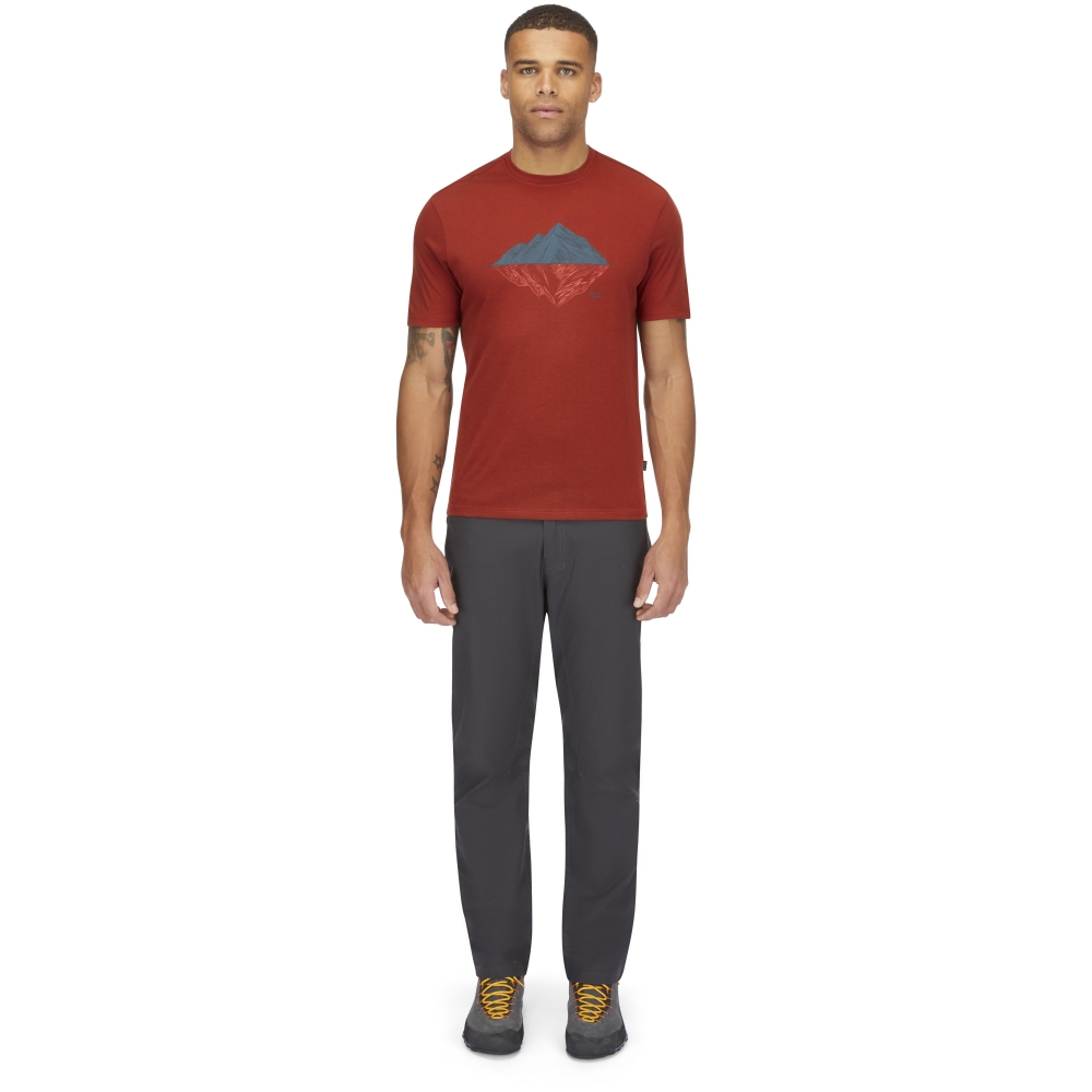 Rab Crimp Reflection Tee Tuscan Red QBL-72-TRD shirts en tops online bestellen bij Kathmandu Outdoor & Travel