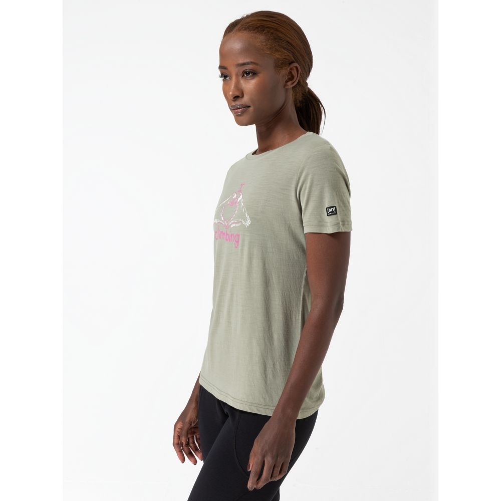 Super Natural I Love Climbing Tee Women's Dried Sage/Gin Fizz/Natural Wh SNWP03130-54B shirts en tops online bestellen bij Kathmandu Outdoor & Travel