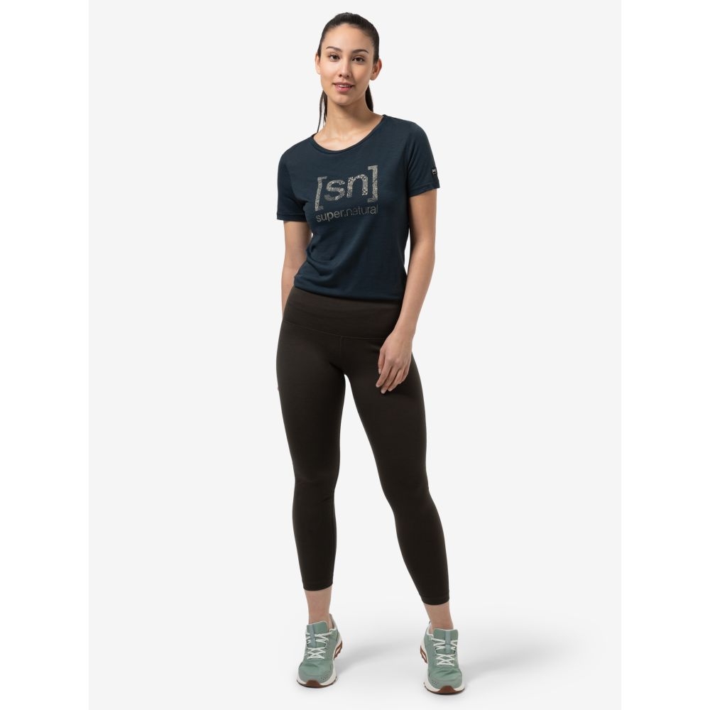 Super Natural Arabesque Tee Women's Blueberry/Semolina SNWP03154-37A shirts en tops online bestellen bij Kathmandu Outdoor & Travel