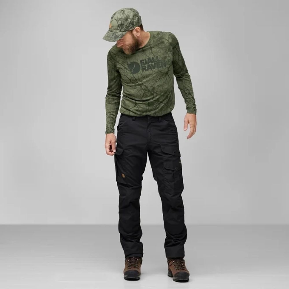 Fjällräven Barents Pro Trousers Dark Grey F87179-030 broeken online bestellen bij Kathmandu Outdoor & Travel
