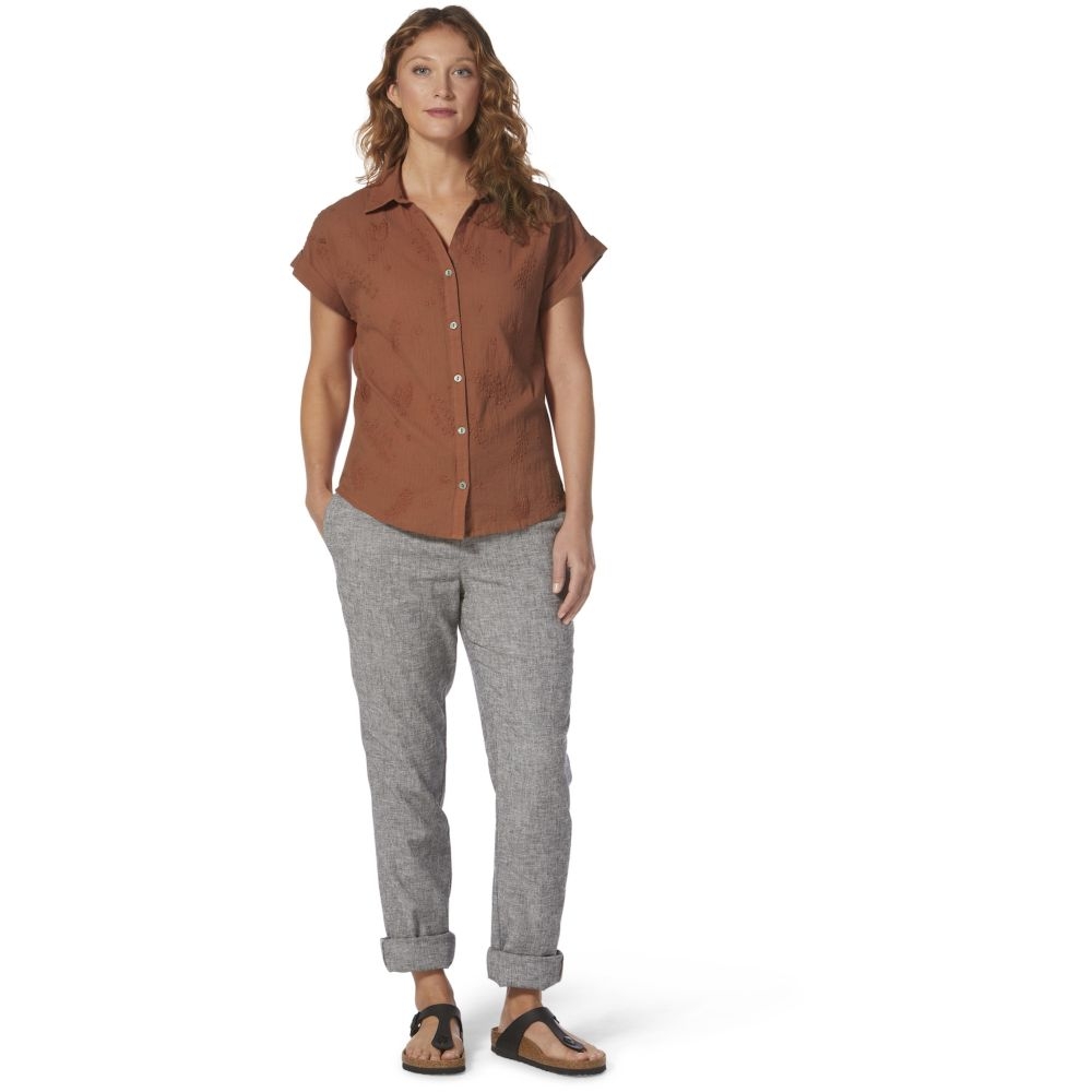 Royal Robbins Oasis Short Sleeve Women's Baked Clay Y621018-916 shirts en tops online bestellen bij Kathmandu Outdoor & Travel