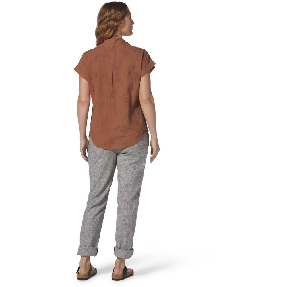 Royal Robbins Oasis Short Sleeve Women's Baked Clay Y621018-916 shirts en tops online bestellen bij Kathmandu Outdoor & Travel