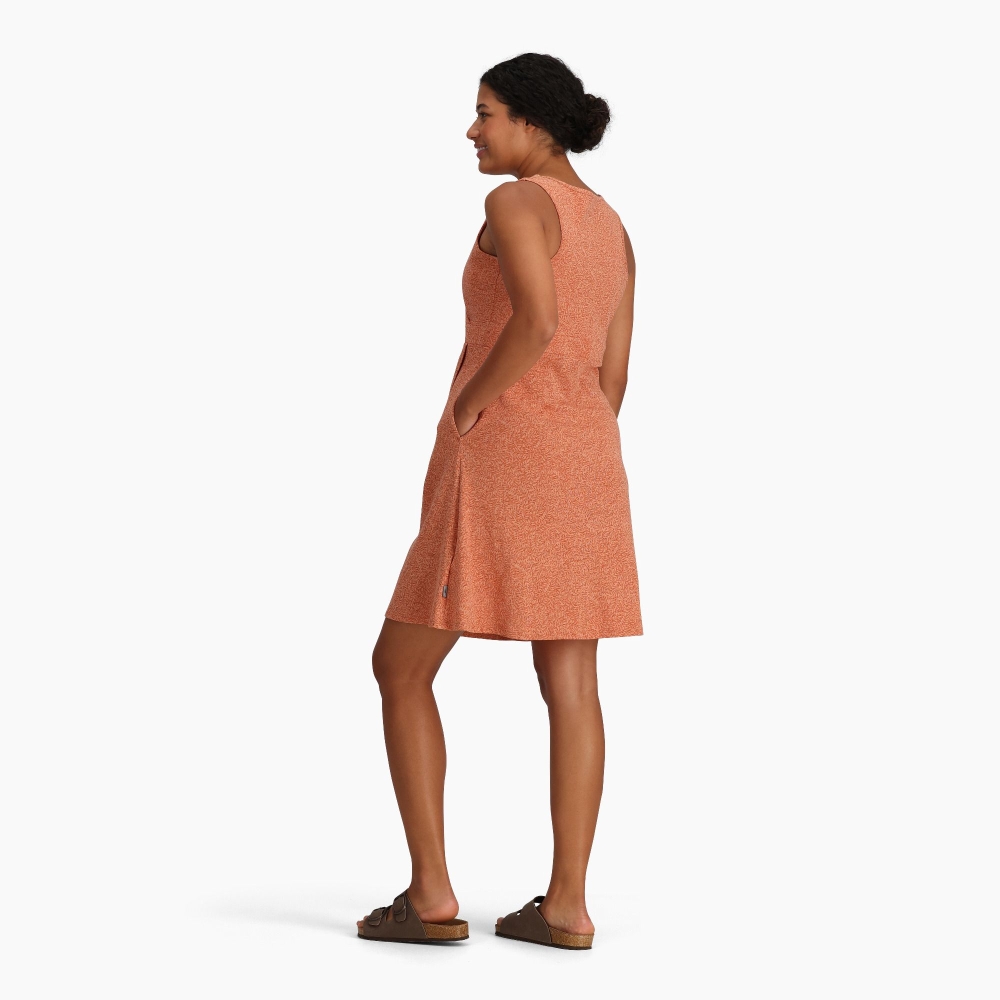 Royal Robbins Featherweight Knit Dress Women's Baked Clay Nisene Y616007S-221 jurken en rokken online bestellen bij Kathmandu Outdoor & Travel