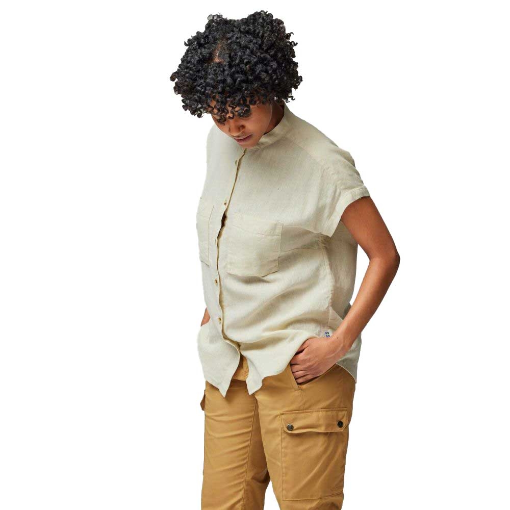 Fjällräven Övik Hemp Shirt Short Sleeve Women's Chalk White 14600160-113 shirts en tops online bestellen bij Kathmandu Outdoor & Travel