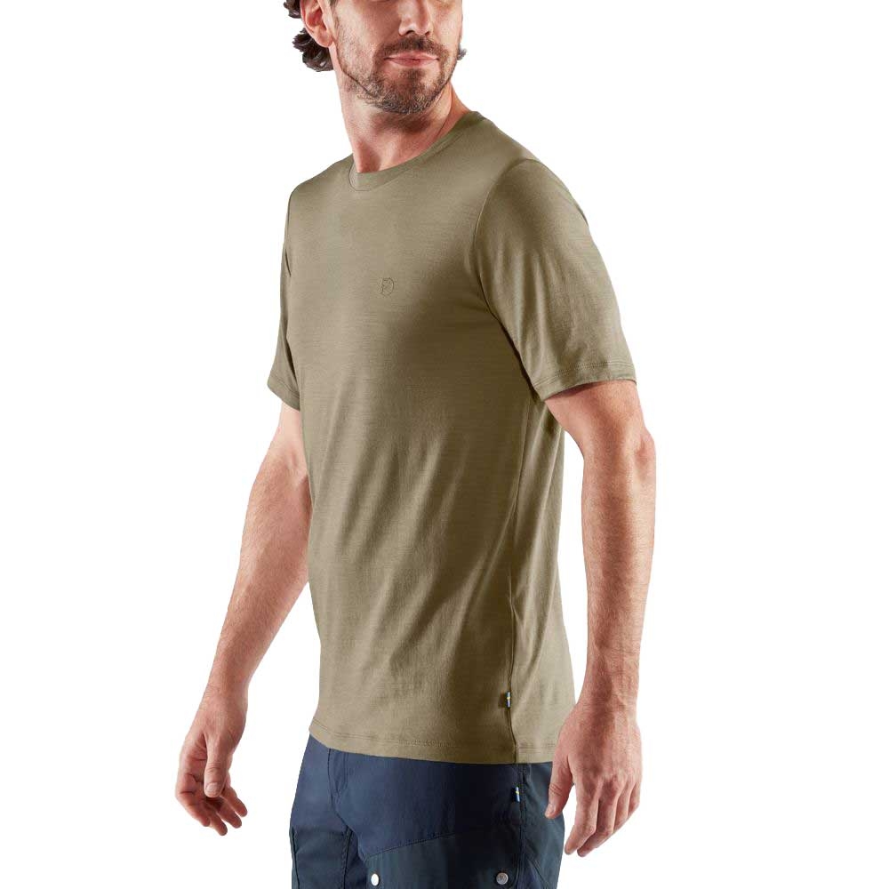 Fjällräven Abisko Wool Short Sleeve Laurel Green 87193-625 shirts en tops online bestellen bij Kathmandu Outdoor & Travel