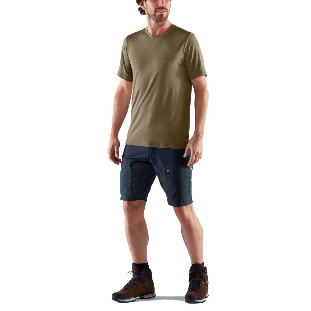 Fjällräven Abisko Wool Short Sleeve Laurel Green 87193-625 shirts en tops online bestellen bij Kathmandu Outdoor & Travel