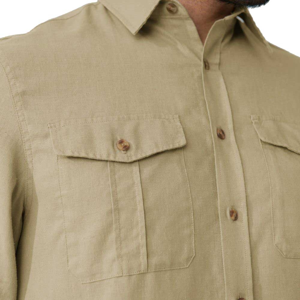 Fjällräven Övik Travel Shirt Long Sleeve Chalk White 87208-113 shirts en tops online bestellen bij Kathmandu Outdoor & Travel