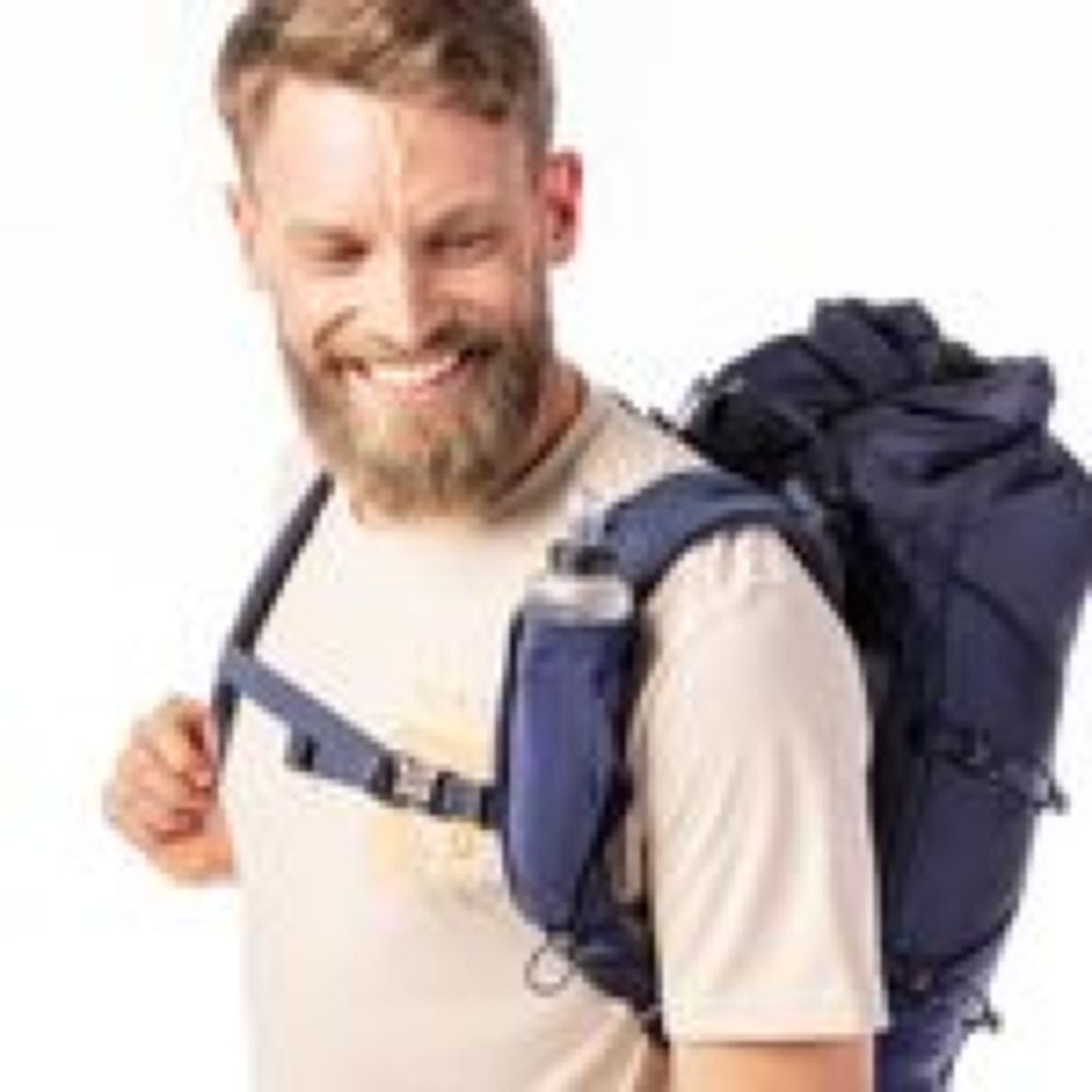 Bach Molecule 15 Black B420992-0001 dagrugzakken online bestellen bij Kathmandu Outdoor & Travel