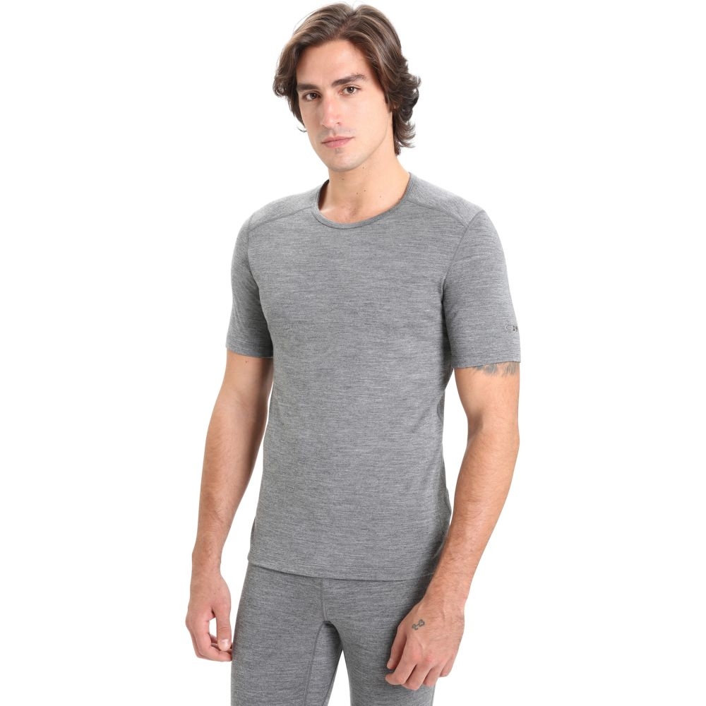 Icebreaker 200 Oasis Short Sleeve Crew Gritstone 104509-131 onderkleding/thermokleding online bestellen bij Kathmandu Outdoor & Travel