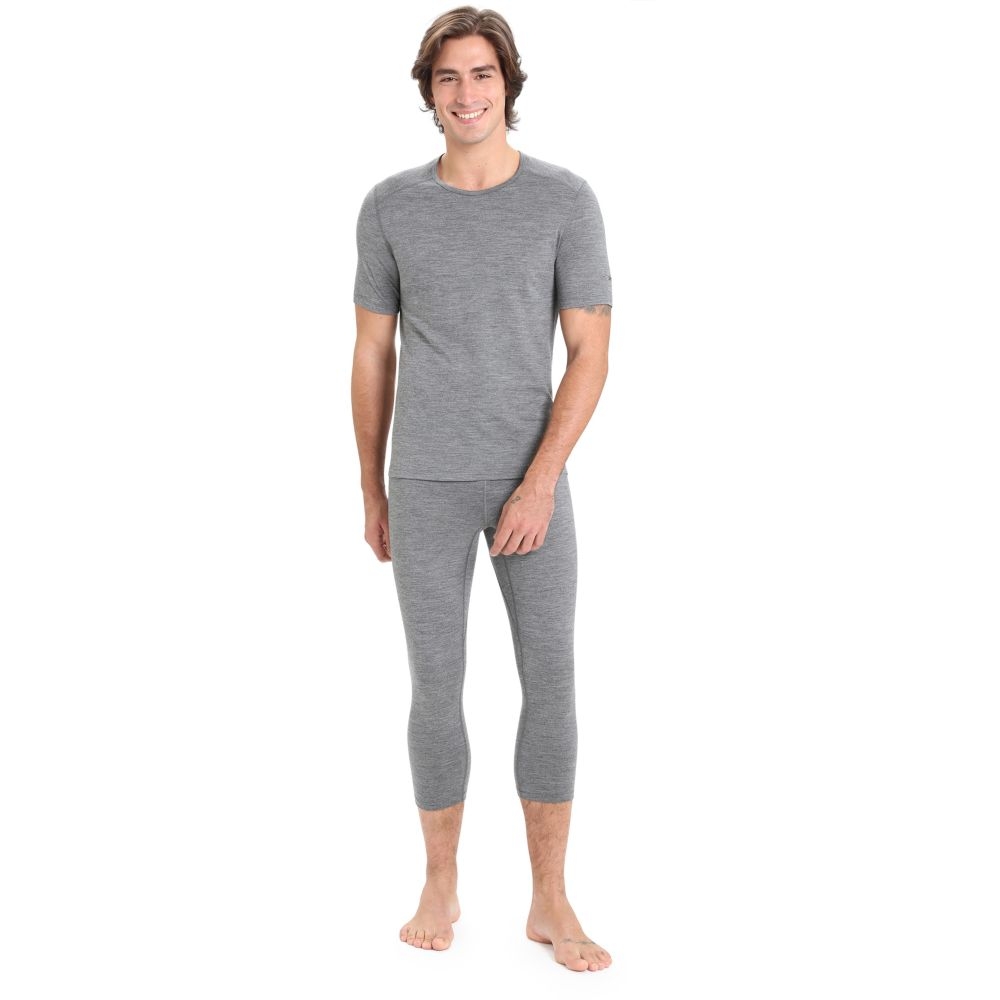 Icebreaker 200 Oasis Short Sleeve Crew Gritstone 104509-131 onderkleding/thermokleding online bestellen bij Kathmandu Outdoor & Travel