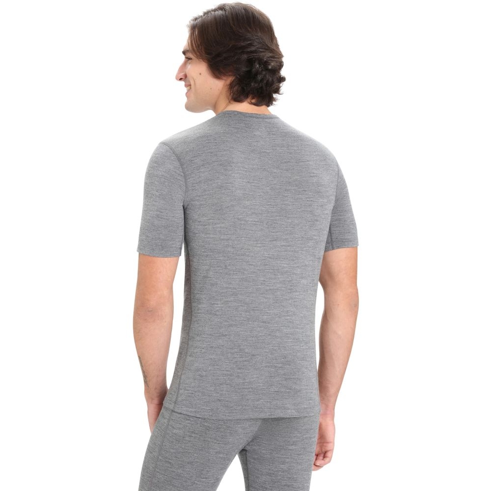 Icebreaker 200 Oasis Short Sleeve Crew Gritstone 104509-131 onderkleding/thermokleding online bestellen bij Kathmandu Outdoor & Travel