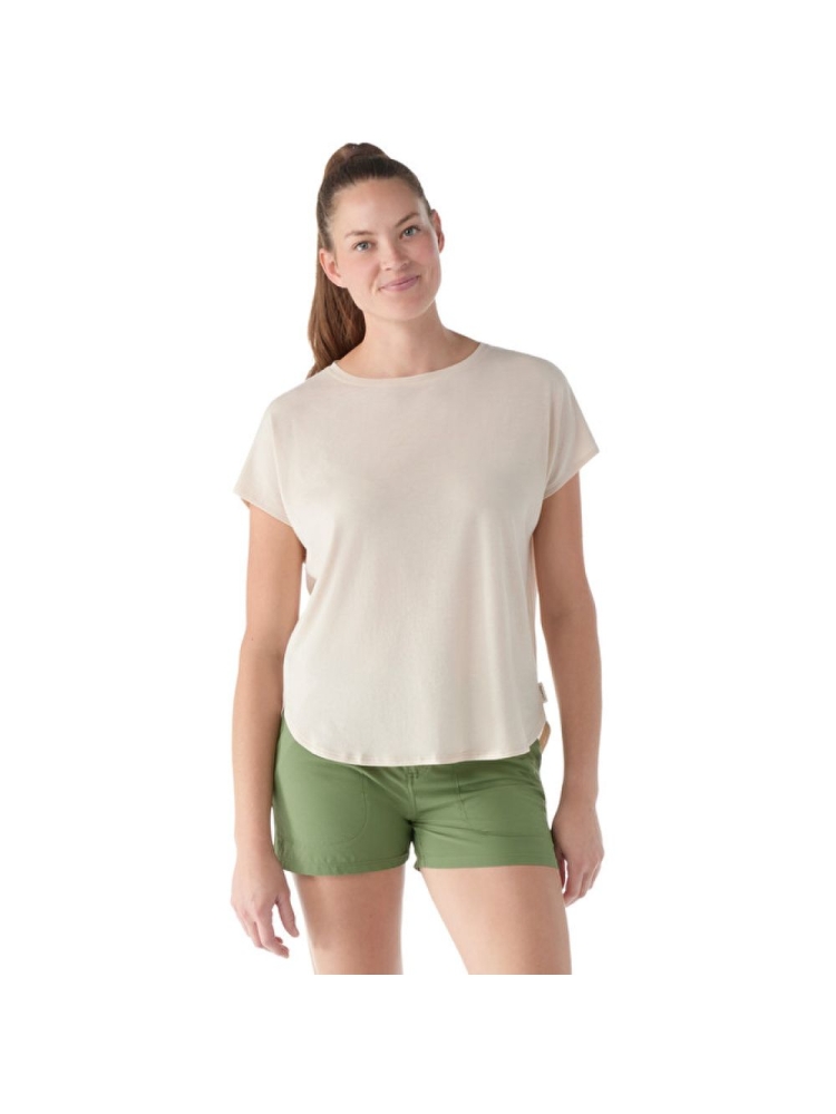 Smartwool Short Sleeve Swing Top Women's Almond SW002385L311 shirts en tops online bestellen bij Kathmandu Outdoor & Travel