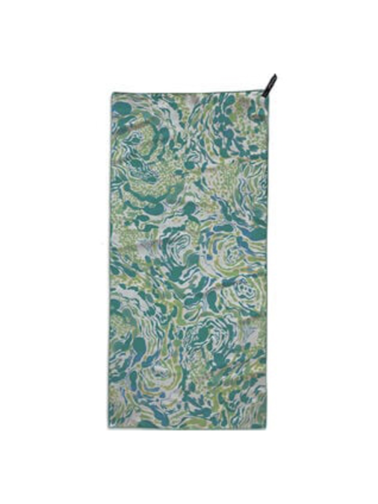 Packtowl Personal Towel Whirl Leaf 11671 toiletartikelen online bestellen bij Kathmandu Outdoor & Travel