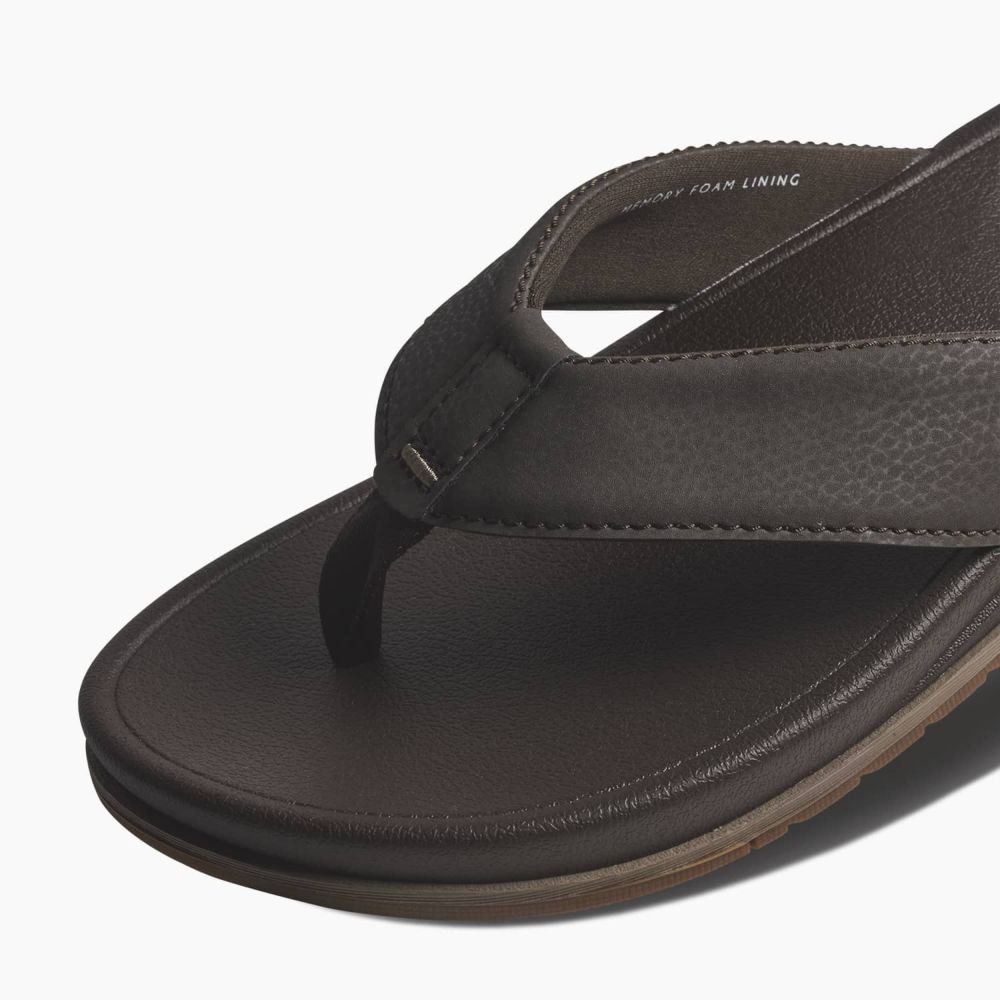 Reef Cushion Bonzer Brown CJ4043 slippers online bestellen bij Kathmandu Outdoor & Travel
