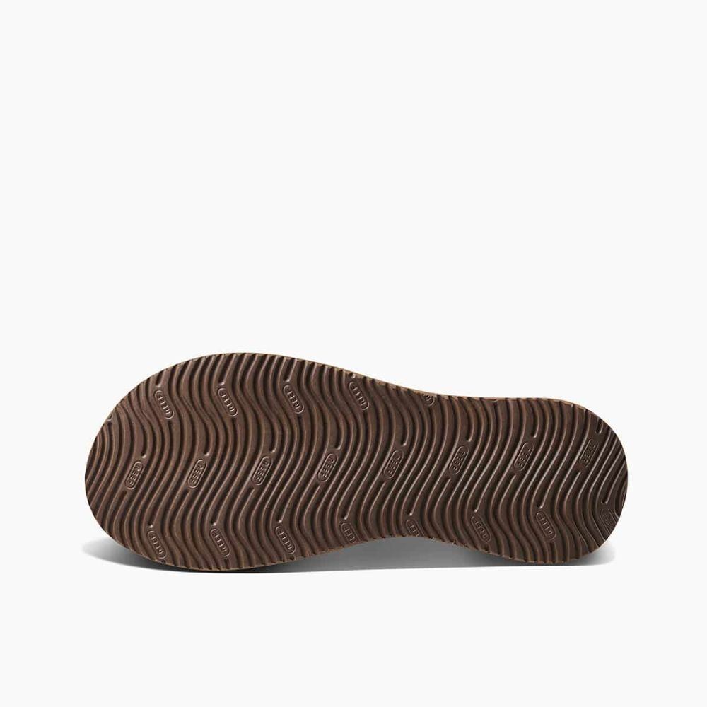 Reef Cushion Phantom 2.0 Leather Brown/Black CJ4352 slippers online bestellen bij Kathmandu Outdoor & Travel