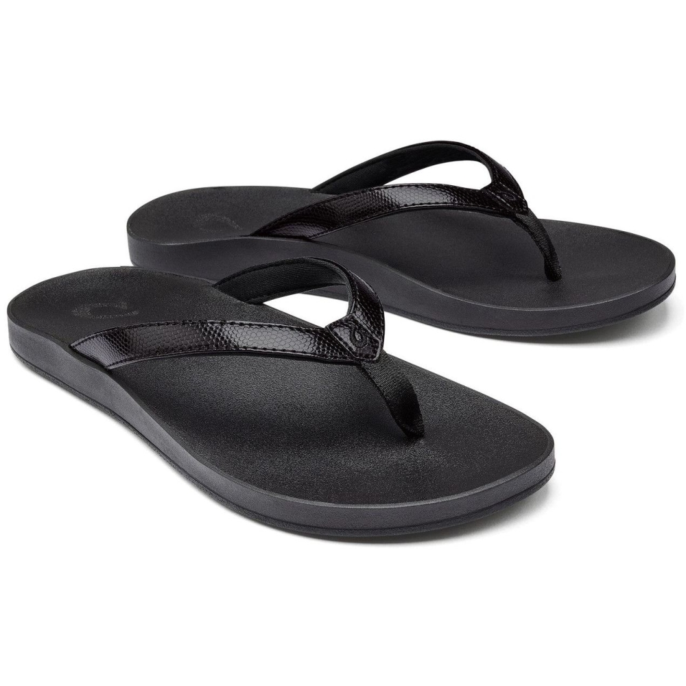 Olukai Puawe Women's Black / Black 20198-4040 slippers online bestellen bij Kathmandu Outdoor & Travel