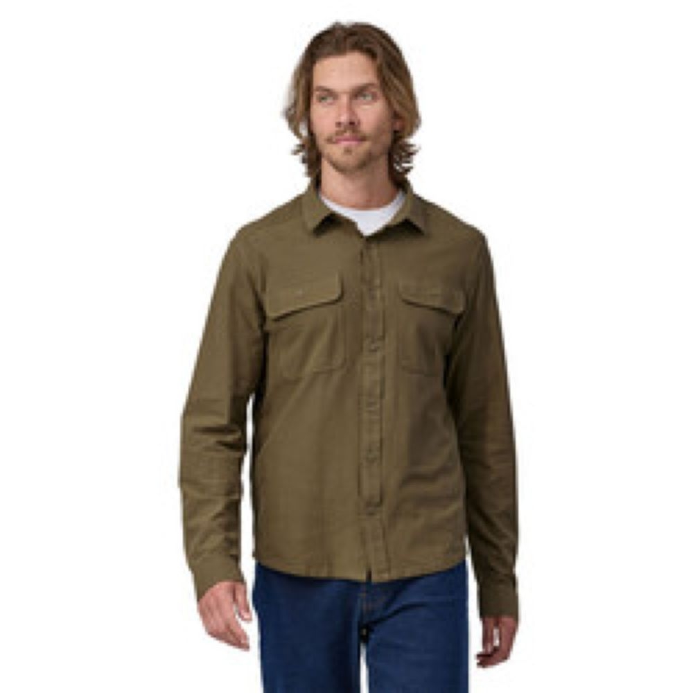 Patagonia Knoven Shirt Sage Khaki 41875-SKA shirts en tops online bestellen bij Kathmandu Outdoor & Travel