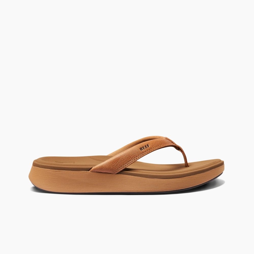 Reef Cushion Cloud Women's Natural CJ0233-41 slippers online bestellen bij Kathmandu Outdoor & Travel