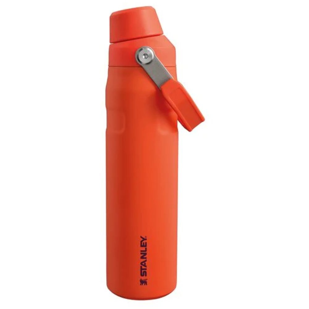 Stanley The Aerolight IceFlow Water Bottle Fast Flow 0,6L Tigerlily Plum  10-12515-003 drinkflessen en thermosflessen online bestellen bij Kathmandu Outdoor & Travel