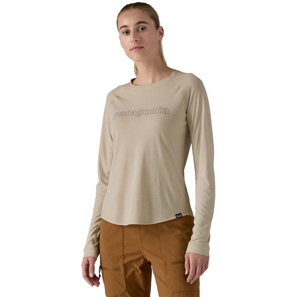 Patagonia Long Sleeve Cap Cool Trail Graphic Shirt Women's Outline Text Logo: Pumice 23715-OTPM shirts en tops online bestellen bij Kathmandu Outdoor & Travel