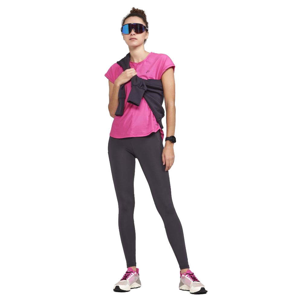 Craft Core Essence SS Tee Women's Metro 1911242-474000 shirts en tops online bestellen bij Kathmandu Outdoor & Travel