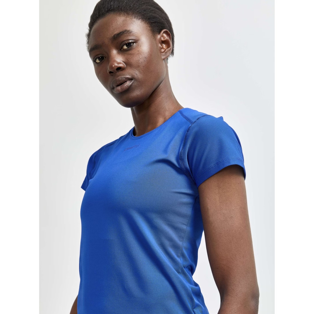 Craft Adv Essence SS Slim Tee Women's Jump 1908767-359000 shirts en tops online bestellen bij Kathmandu Outdoor & Travel