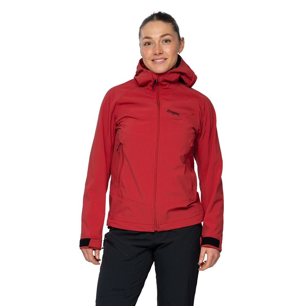 Bergans Vaagaa Softshell Jacket Hood Women's Crimson Red 3363-21847 jassen online bestellen bij Kathmandu Outdoor & Travel