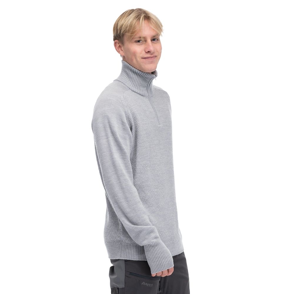 Bergans Ulriken Light Merino Jumper Magnesium Grey 3129-21852 fleeces en truien online bestellen bij Kathmandu Outdoor & Travel