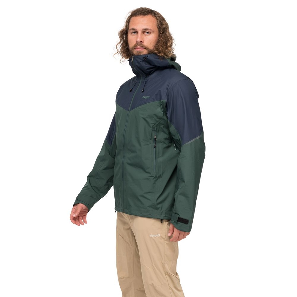 Bergans Rabot Light 3L Shell Jacket Duke Green/Navy Blue 3201-25544 jassen online bestellen bij Kathmandu Outdoor & Travel