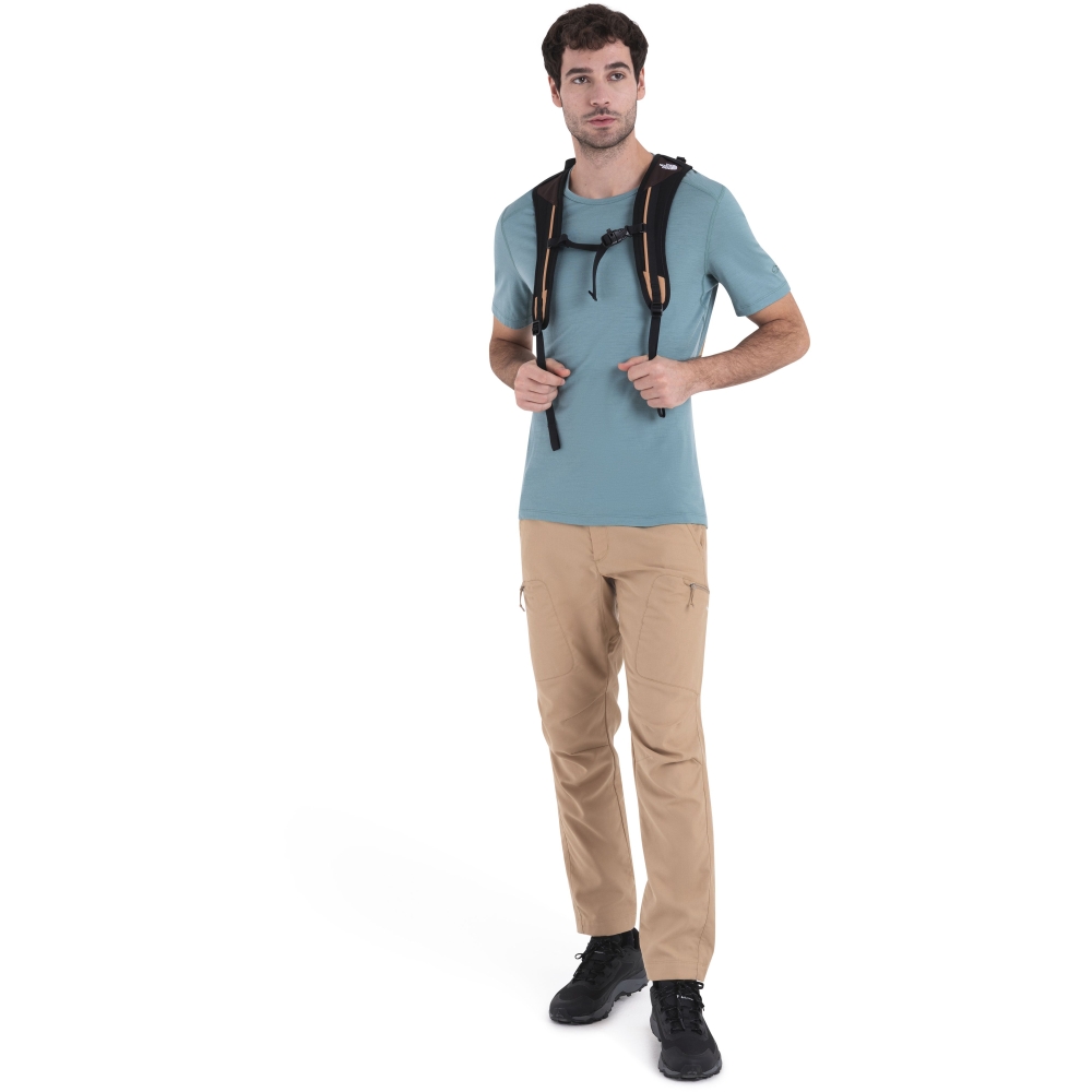 Icebreaker 200 Oasis SS Crewe  Cloud Ray IB104509-A751 shirts en tops online bestellen bij Kathmandu Outdoor & Travel