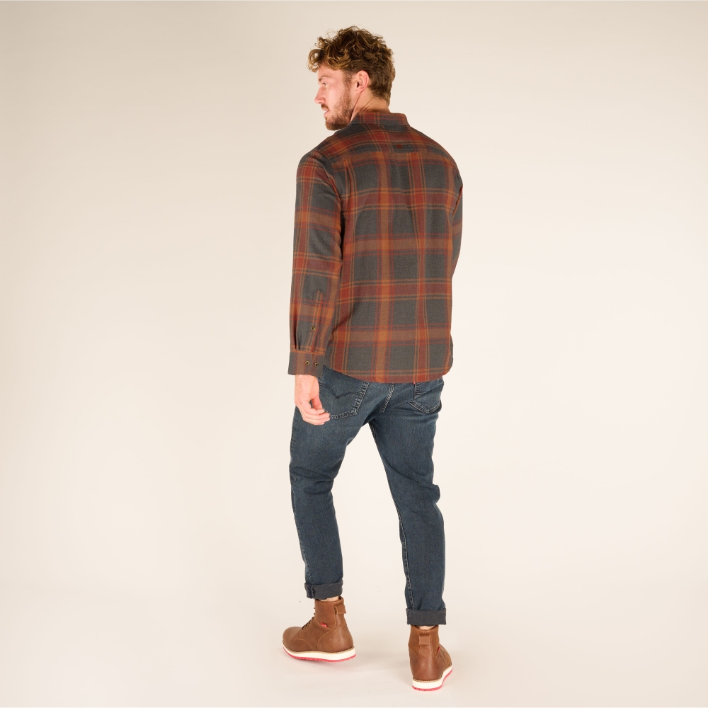 Sherpa Adventure Gear Batsa Eco Long Sleeve Shirt Clay Red Plaid SM12031-364 shirts en tops online bestellen bij Kathmandu Outdoor & Travel