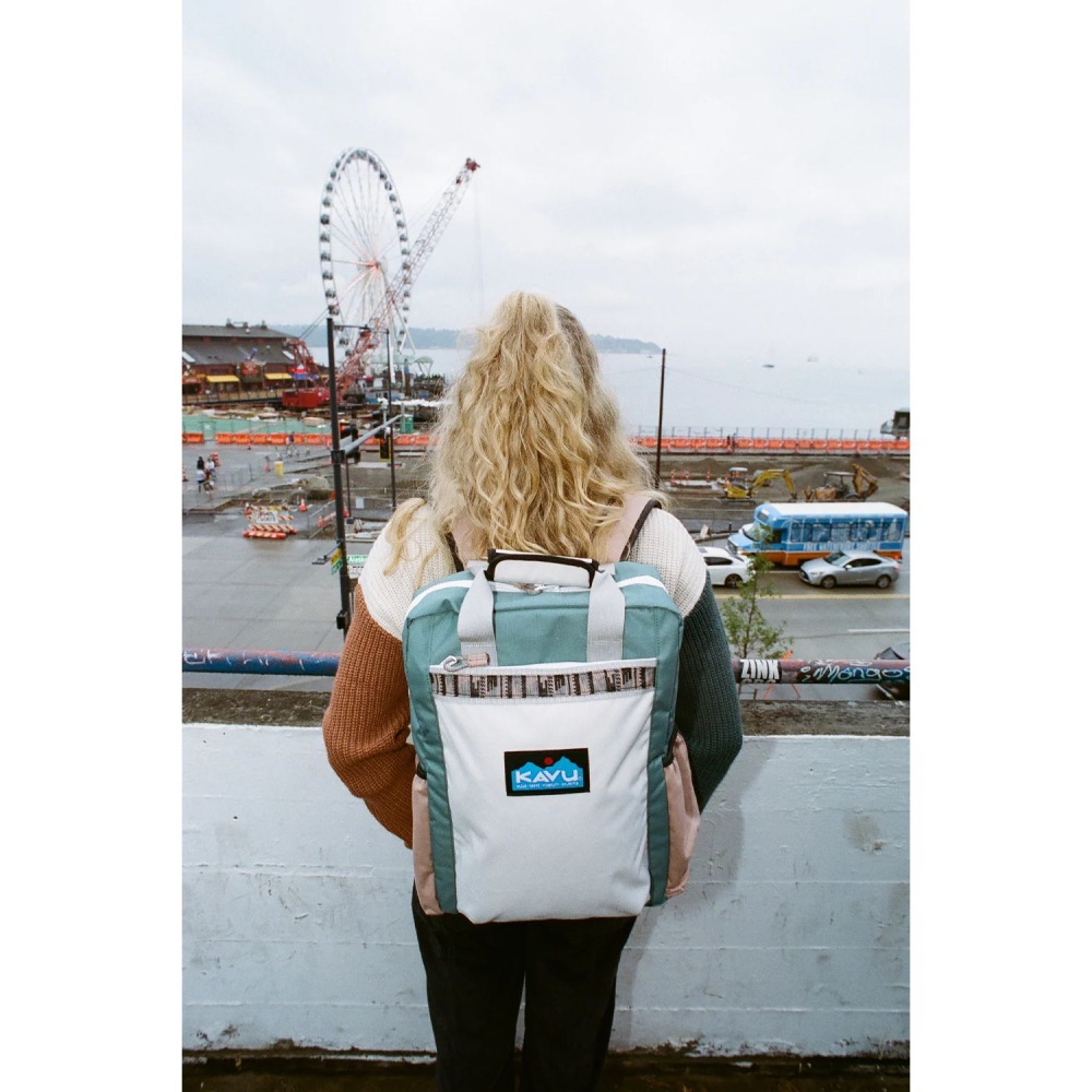 Kavu Shuttle Sack Calm Coast 9494-2361 dagrugzakken online bestellen bij Kathmandu Outdoor & Travel