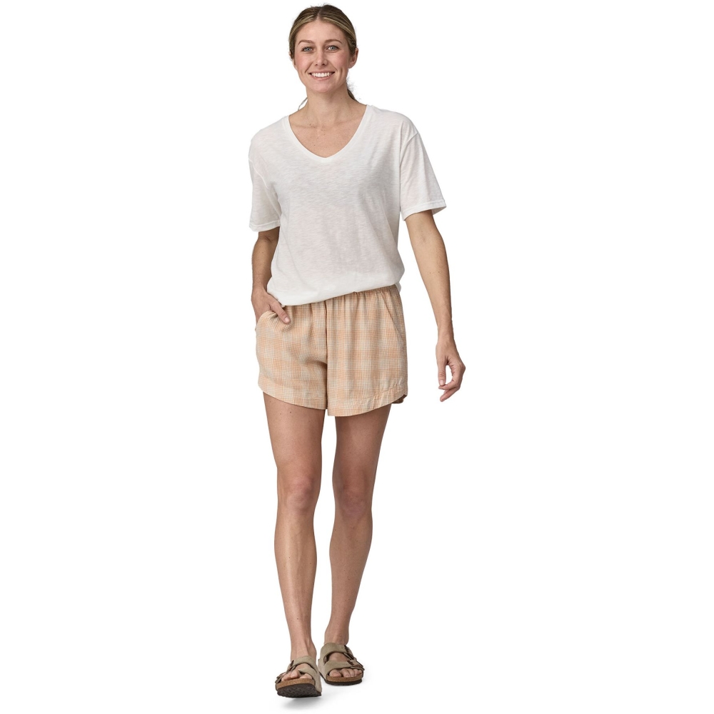 Patagonia S/S Mainstay Top Women's White 42315-WHI shirts en tops online bestellen bij Kathmandu Outdoor & Travel