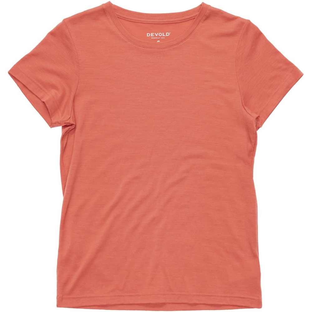 Devold Classic Tee Women's Coral GO 180 291 C-121A shirts en tops online bestellen bij Kathmandu Outdoor & Travel